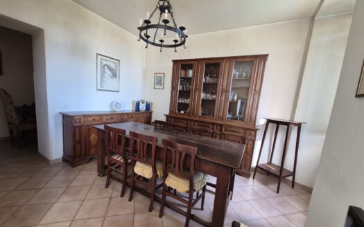 In palazzina storica con ascensore panoramico appartamento